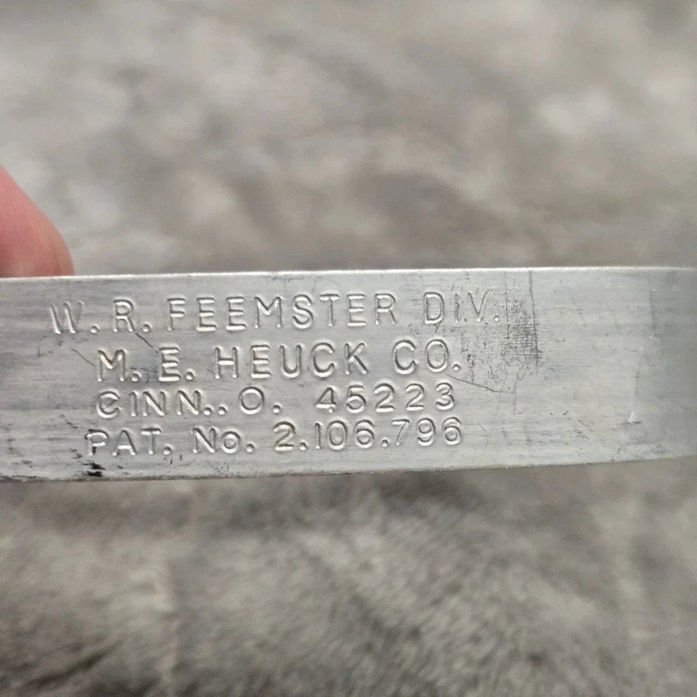 Unbranded vintage aluminum